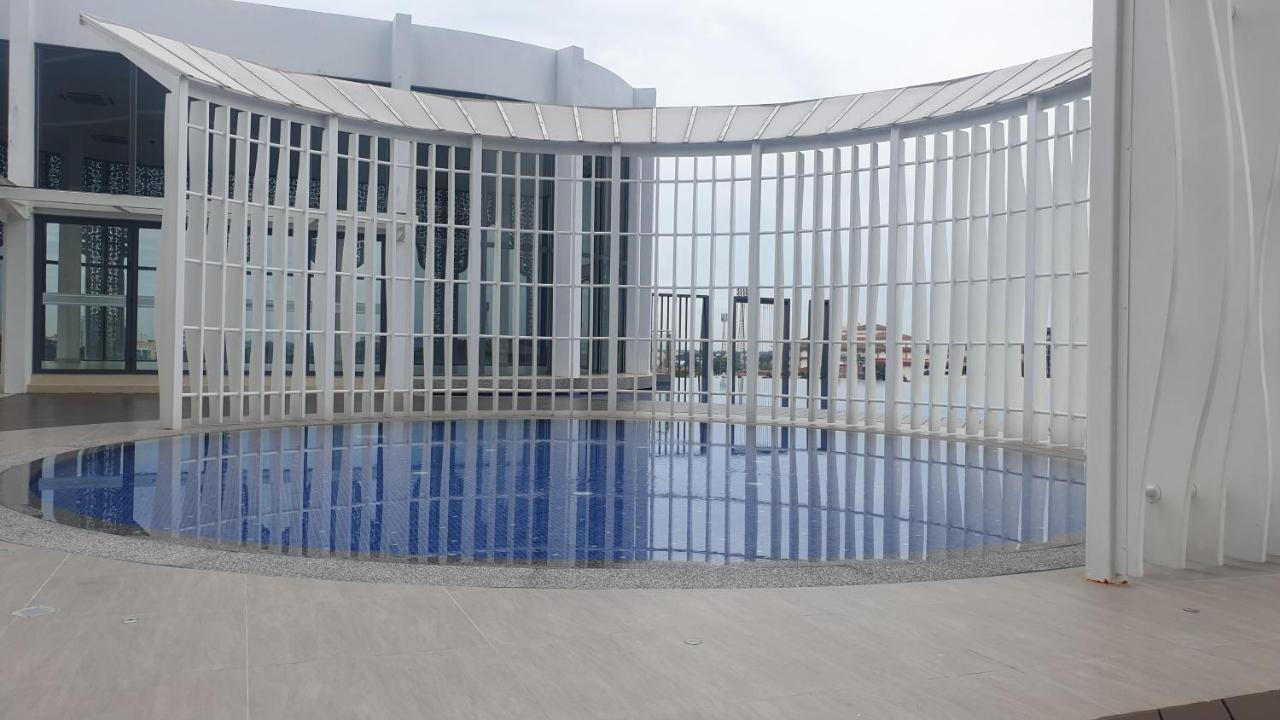 Prestige Troika Luxury Stay Kota Bharu Eksteriør bilde